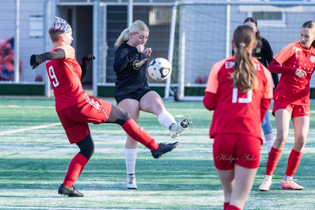 Bild 243 - wBJ VfL Pinneberg2 - Eimsbuttler TV 3 : Ergebnis: 5:0